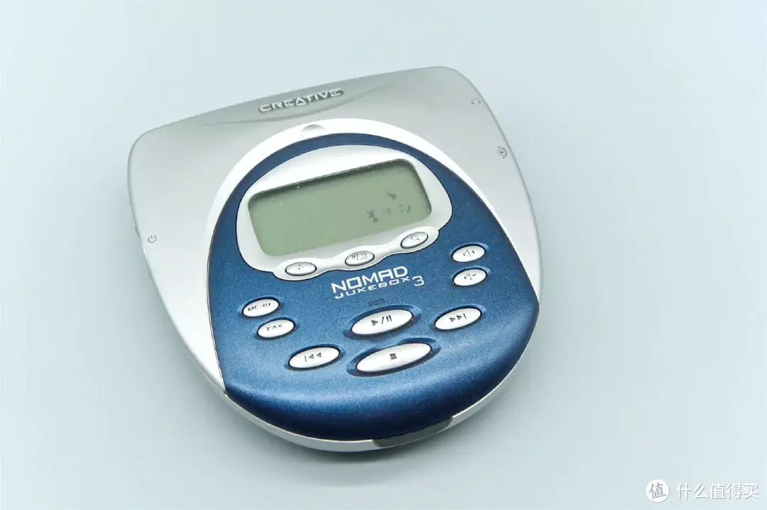 2022蹭听党万岁！ 篇四十五：被遗忘的时光：创新MP3机王Nomad Jukebox3