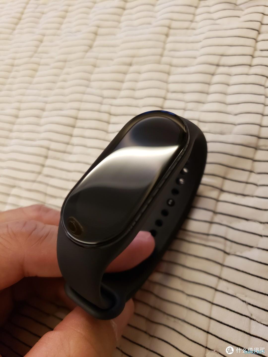 数码 篇十:虽然8代已上市,还是入了小米手环7。 数码 篇十:虽然8代已上市,还是入了小米手环7。