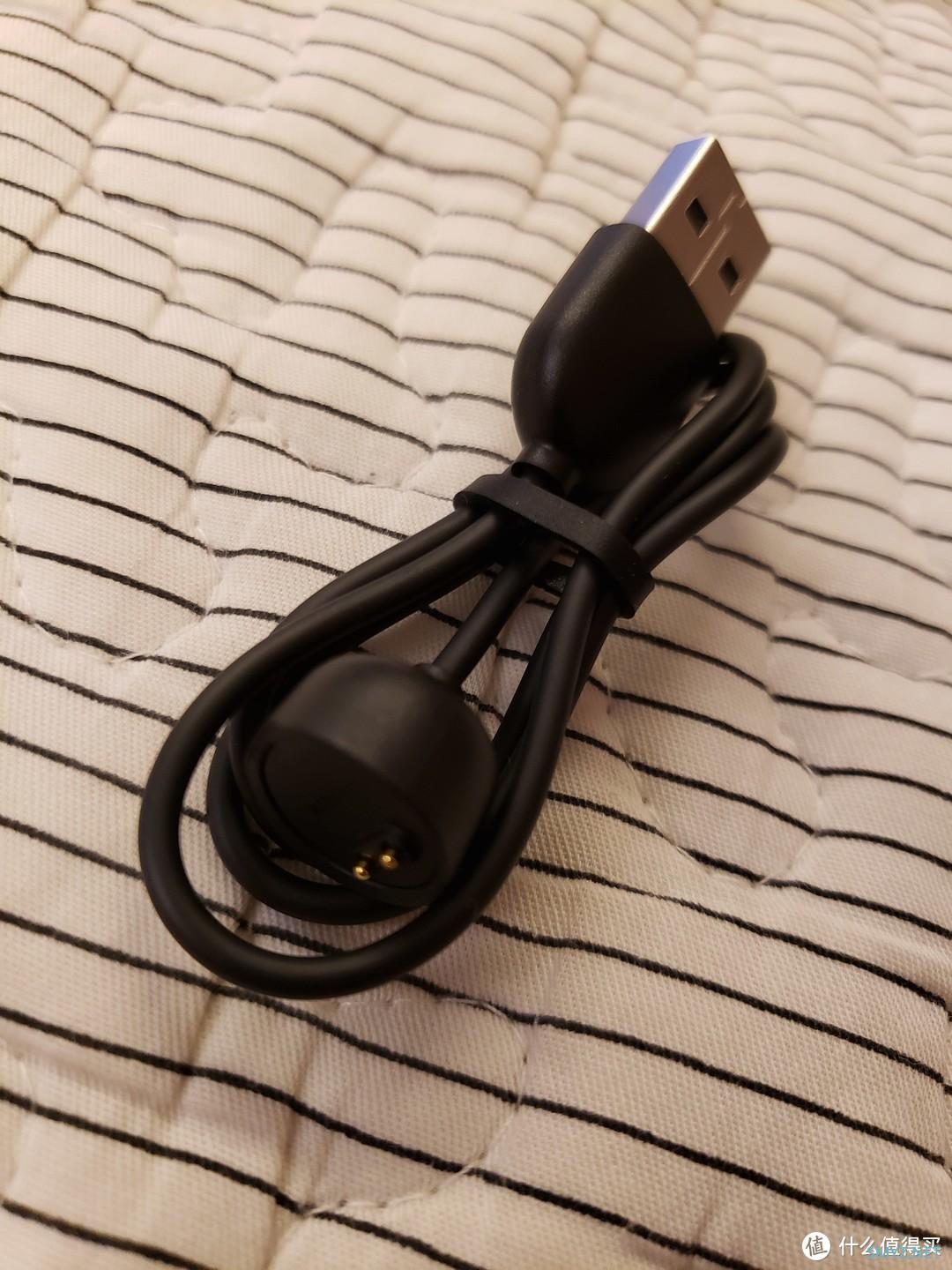 数码 篇十:虽然8代已上市,还是入了小米手环7。 数码 篇十:虽然8代已上市,还是入了小米手环7。