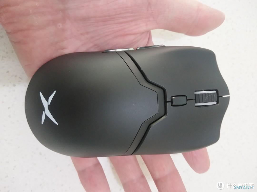 配置高,手感好,多彩 M800Pro 游戏鼠标,值得推荐! 配置高,手感好,多彩 M800Pro 游戏鼠标,值得推荐!