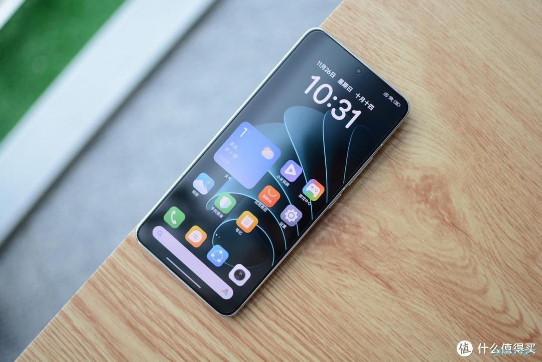 太猛了！Redmi K70系列销量突破100万台，雷军开心至极