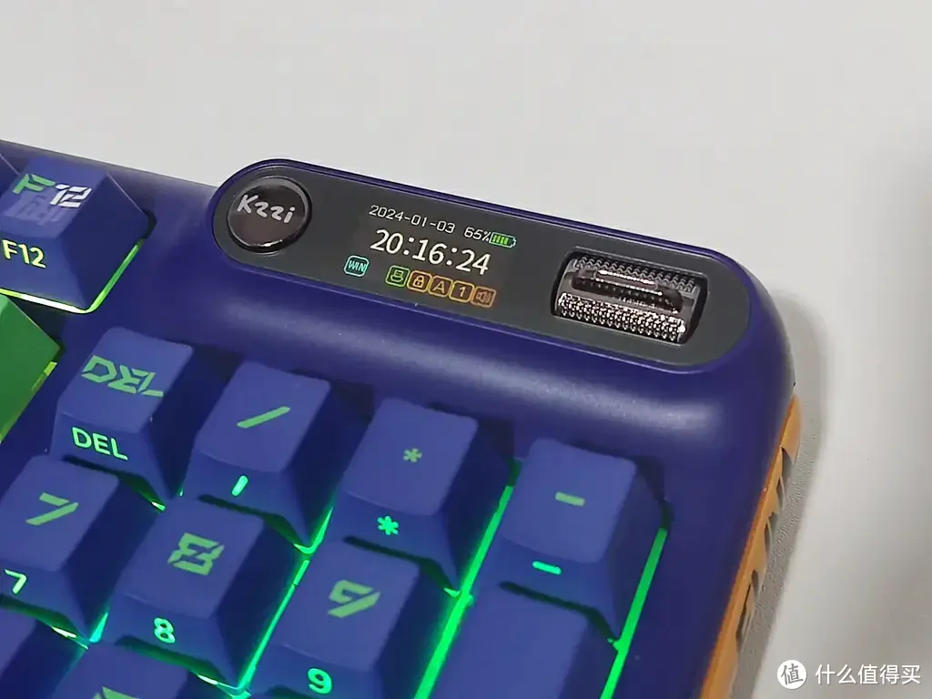 新年如何选二次元键盘？珂芝Z98 IP定制款无线三模机械键盘给出了很好的答案！