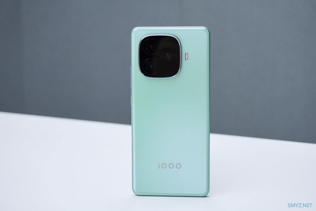 PhoneTalk：轻薄、续航、性能，iQOO Z9 Turbo表示我全都要，iQOO Z9 Turbo上手体验