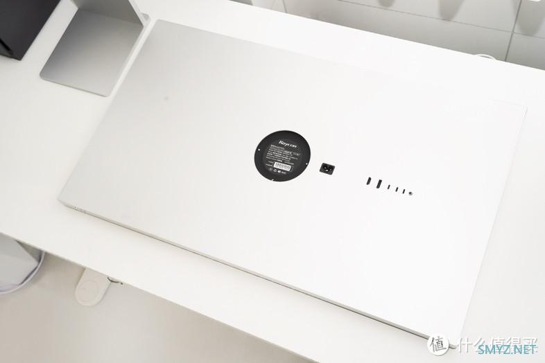 酷优客P32U32寸4K显示器使用评测：性价比与极简美学的完美结合