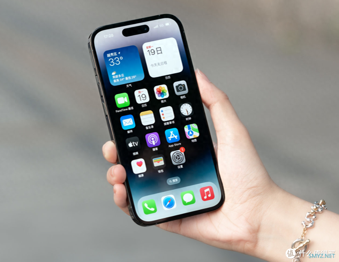 库克认输:iPhone销量下滑,苹果放弃一年一更新模式 库克认输:iPhone销量下滑,苹果放弃一年一更新模式