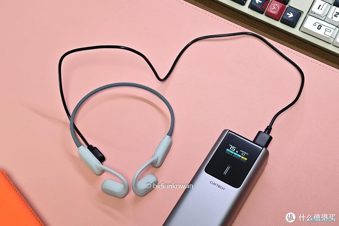 十年听歌经验：出门别用入耳式，堵耳朵就是“赌命”！