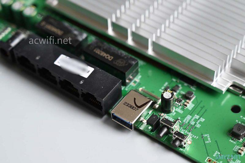 TP-LINK TL-7DR7280拆机,CPU决定了不能给你10G口