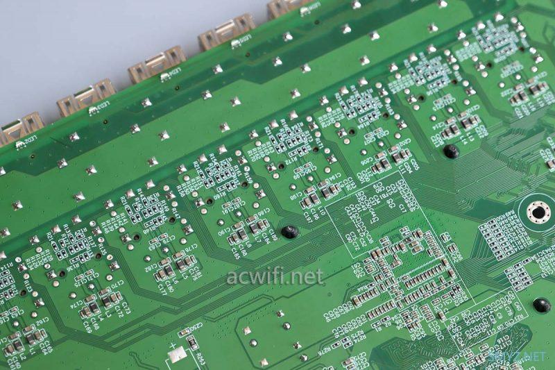 400多元的联果8口万兆三层全光交换机拆机LG-SWTGW3C8F 400多元的联果8口万兆三层全光交换机拆机LG-SWTGW3C8F